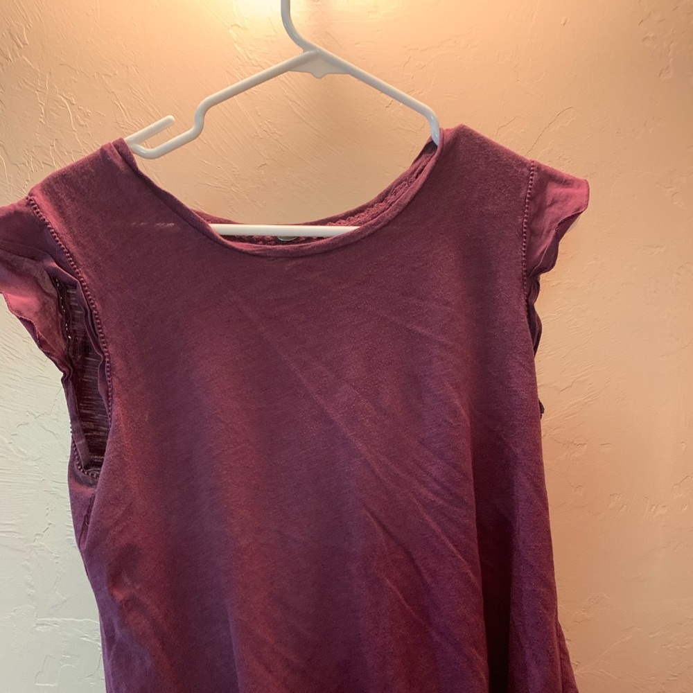 Red Sleeveless top